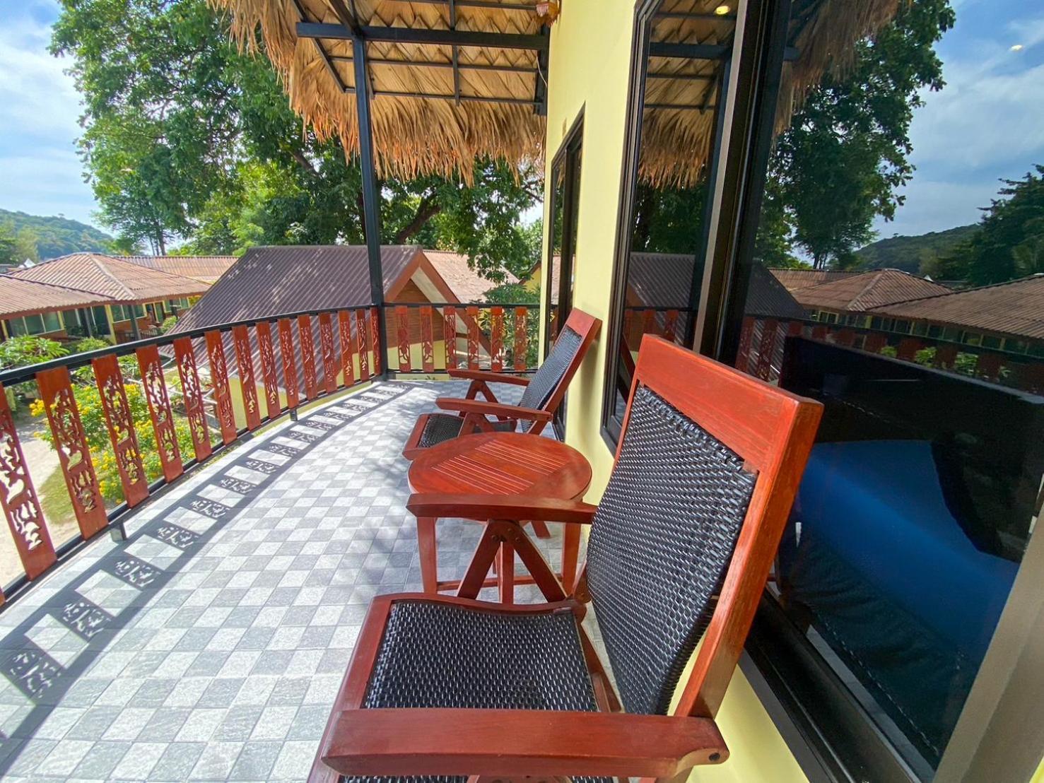 Dong Talay Lipe Beach Resort Exterior photo