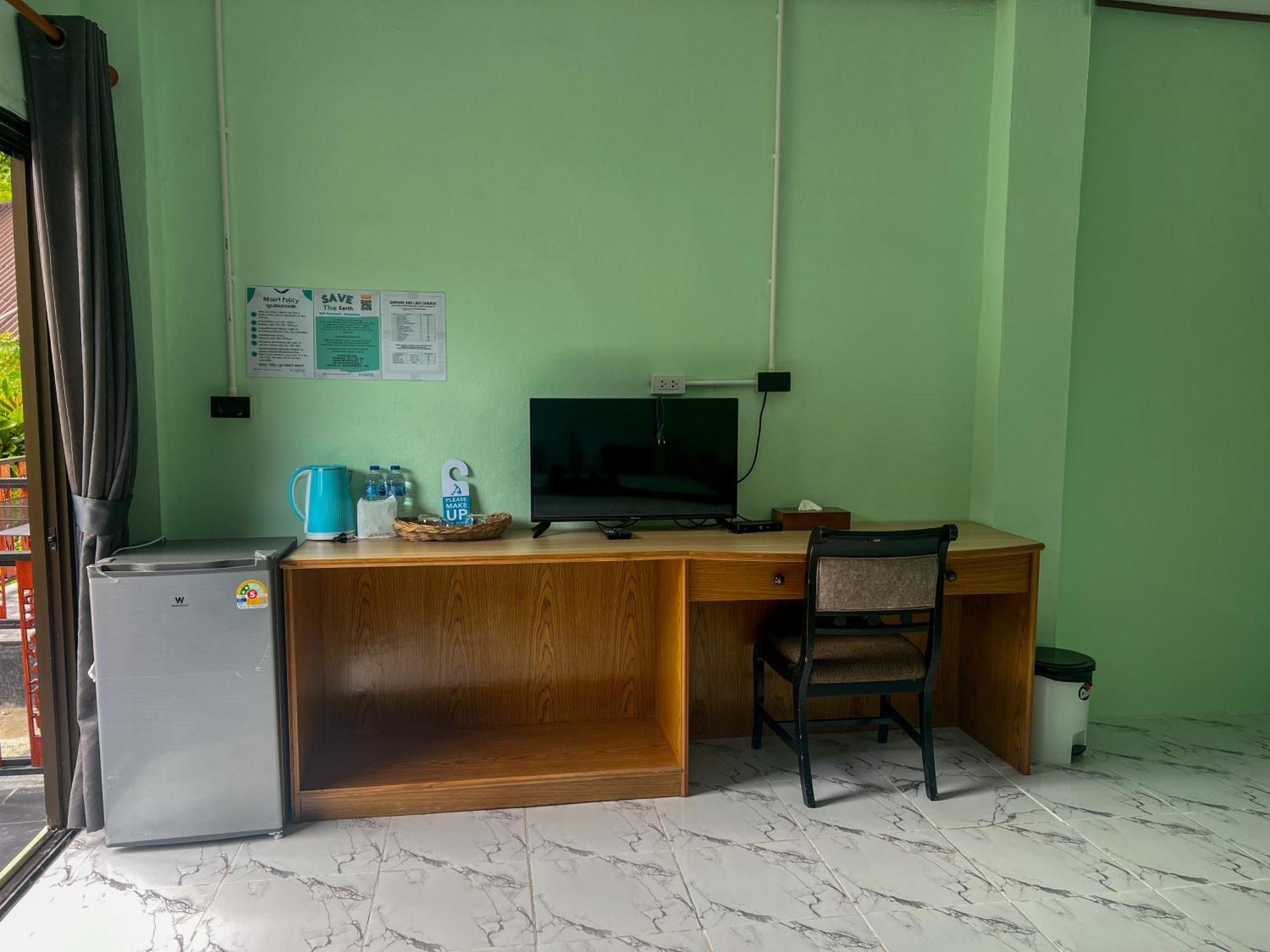 Dong Talay Lipe Beach Resort Exterior photo